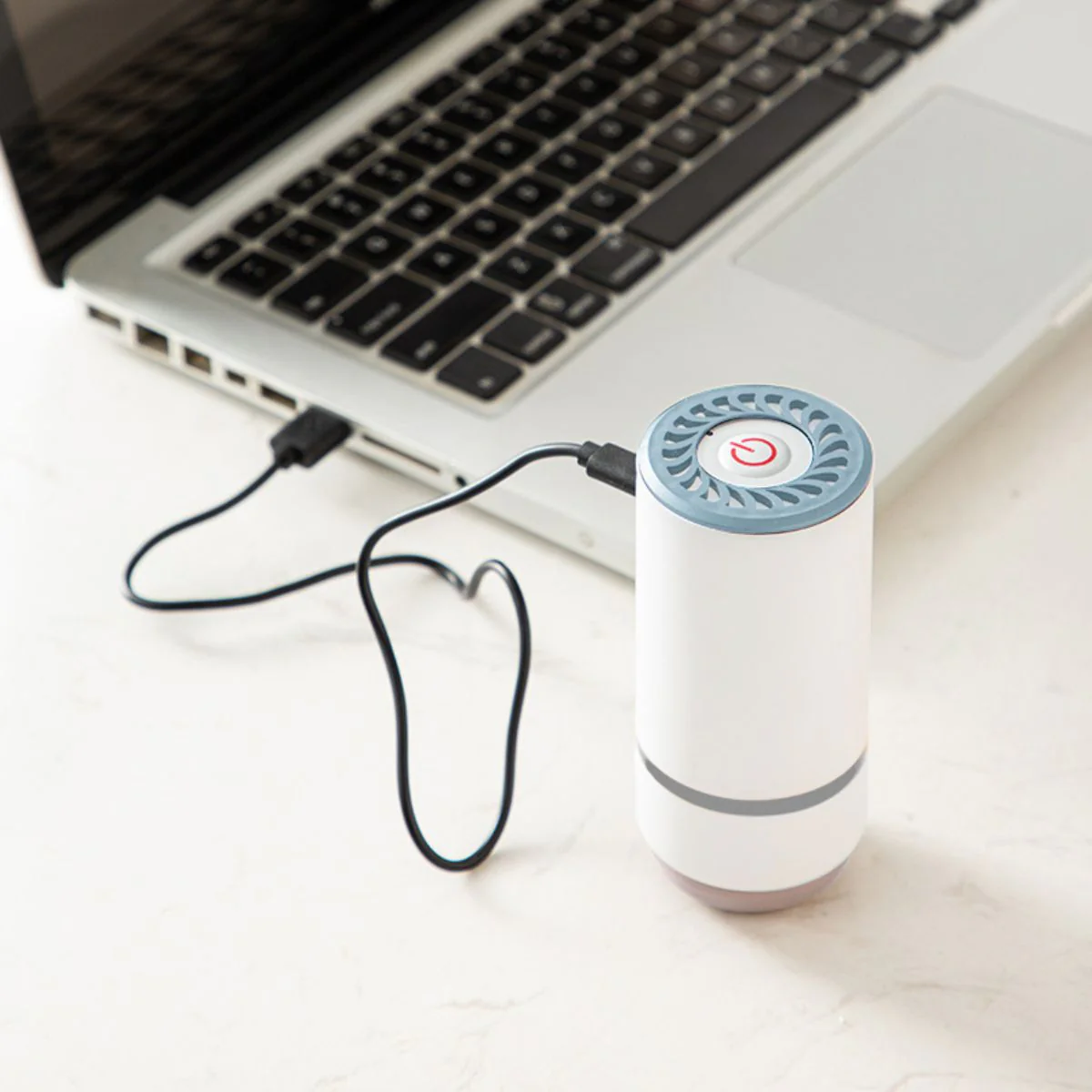Bomba Sellador Al Vacío Portátil E Inalámbrico. USB Recargable, 3W 50-60Kpa. Para Bolsas Y Recipientes Al Vacio - Image 2