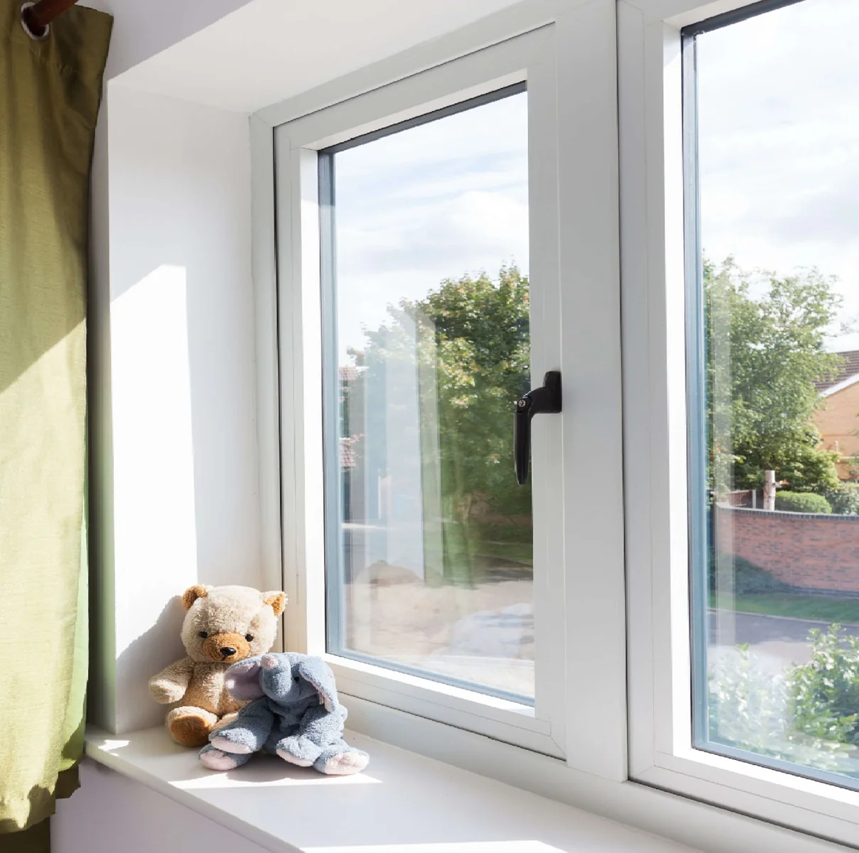 Cobertor Embellecedor De Bloque Soporte Para Sistemas Oscilobatientes En Ventanas Upvc Y Aluminio - Image 2