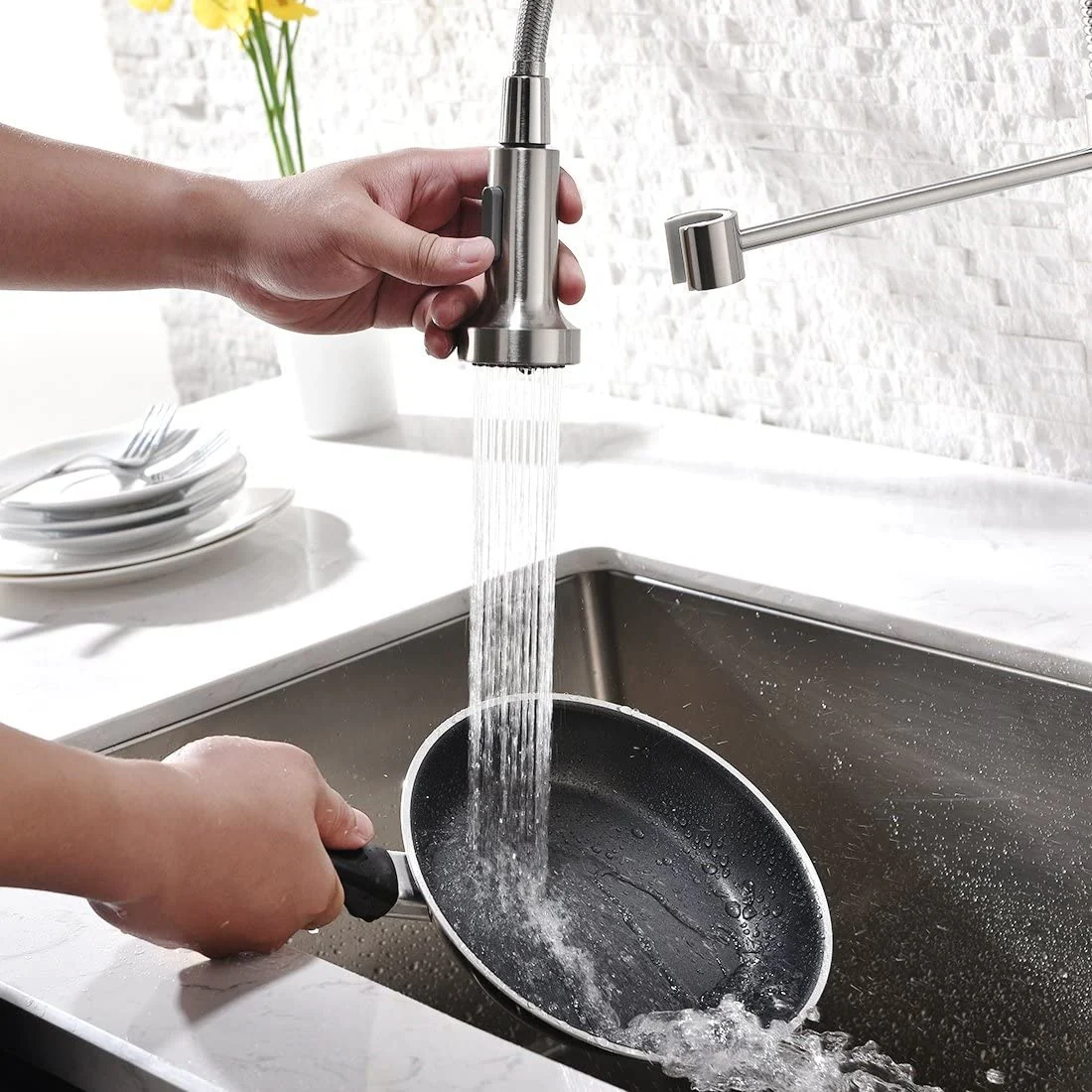 Grifo Para Fregador De Cocina Con Resorte Extraible, Metal Brillante - Image 2