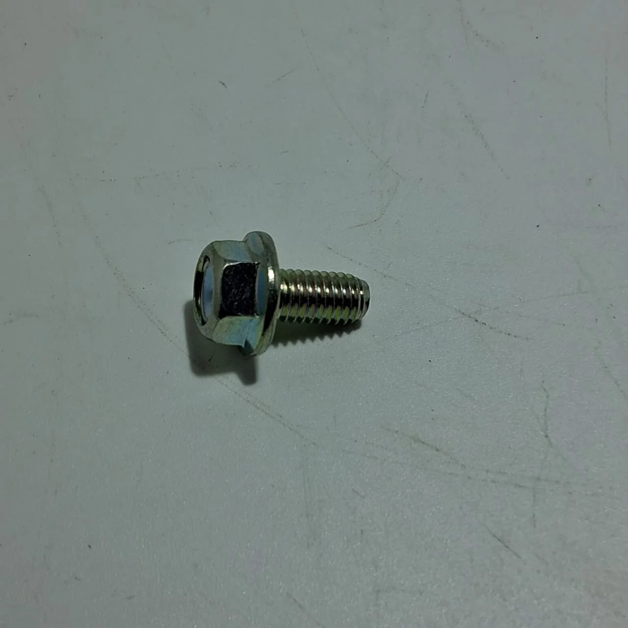 Perno M6x12 (TRK502XMY2020/ZAFFERANO250)
